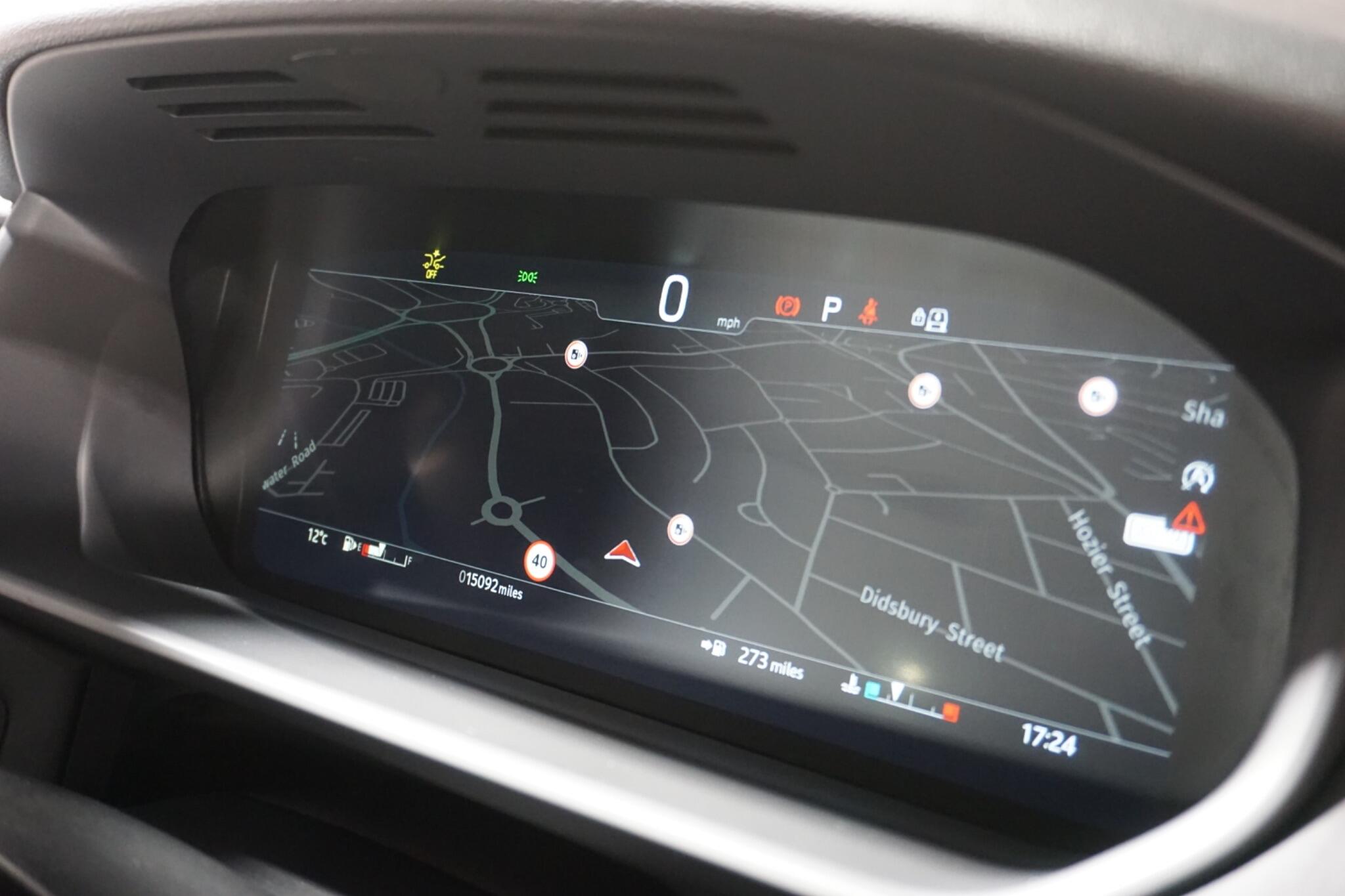 Land Rover Discovery 3.0 D300 MHEV SE SUV 5dr Diesel Auto 4WD Euro 6 (s/s) (300 ps)